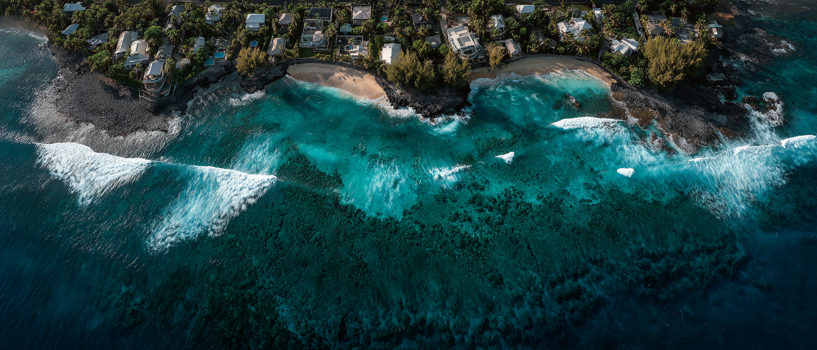 Victoire se déplace à la Plage des Roches Noires, La Réunion